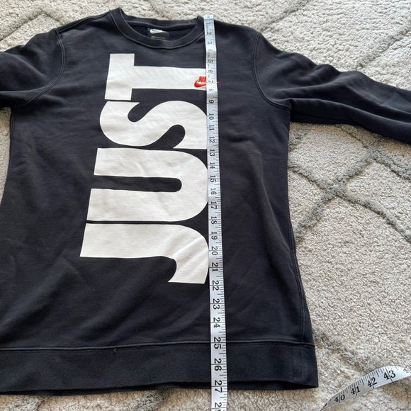 Nike JUST DO IT large logo black pullover crewneck sweatshirt men’s small - Picture 8 of 8